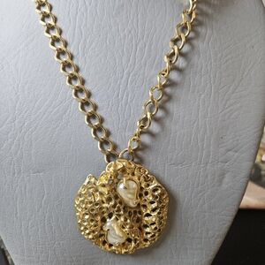 Trifari Goldtone Chain With Pendant A Jonathan Bailey Design